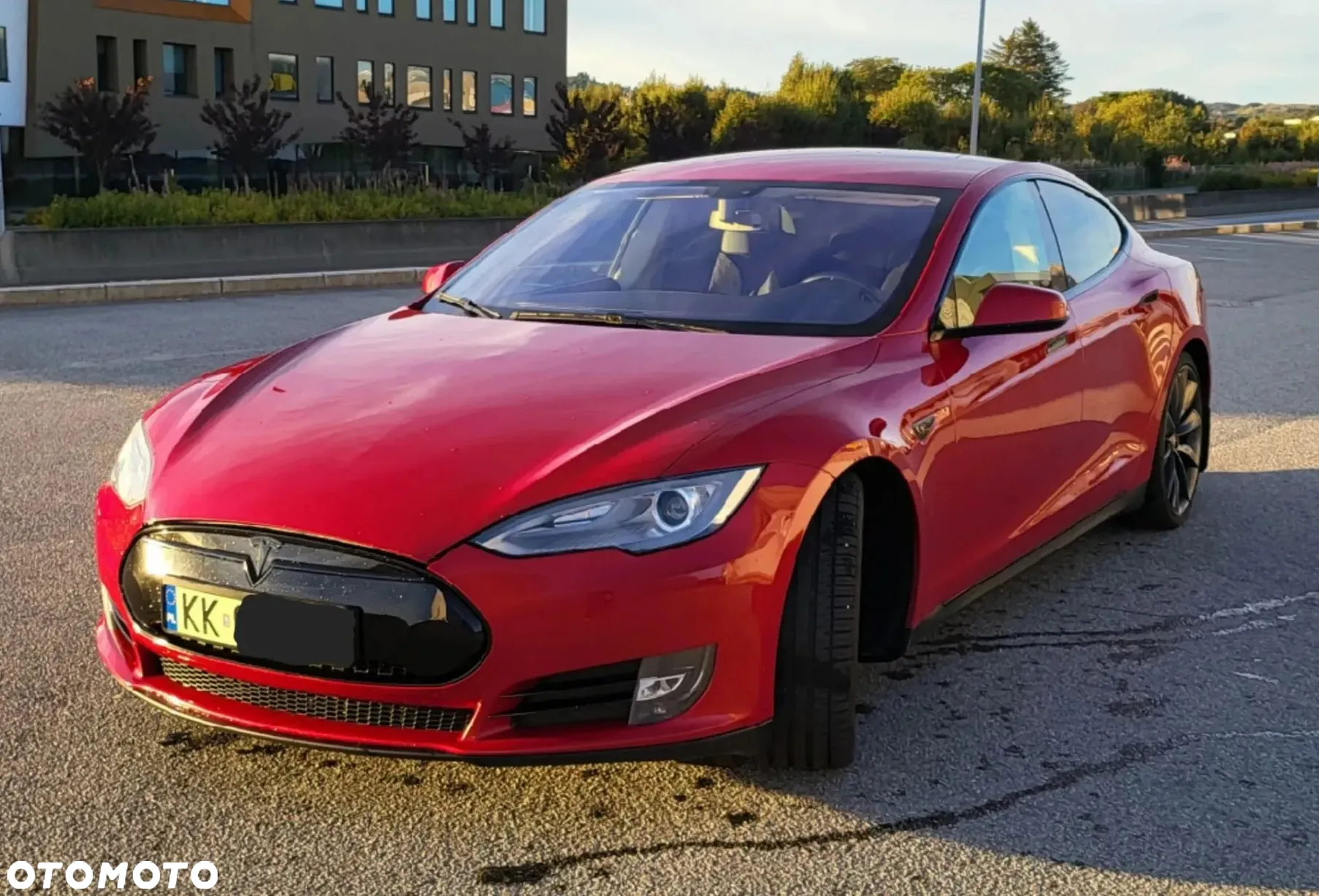 Tesla Model S 85 - 5