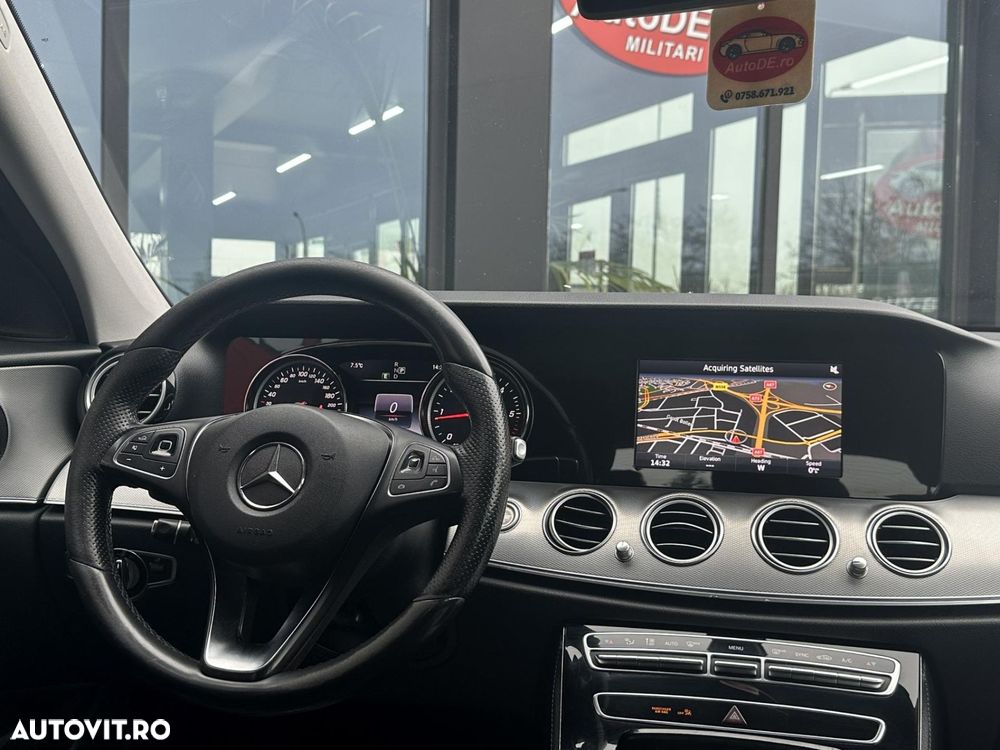 Mercedes-Benz E - 8