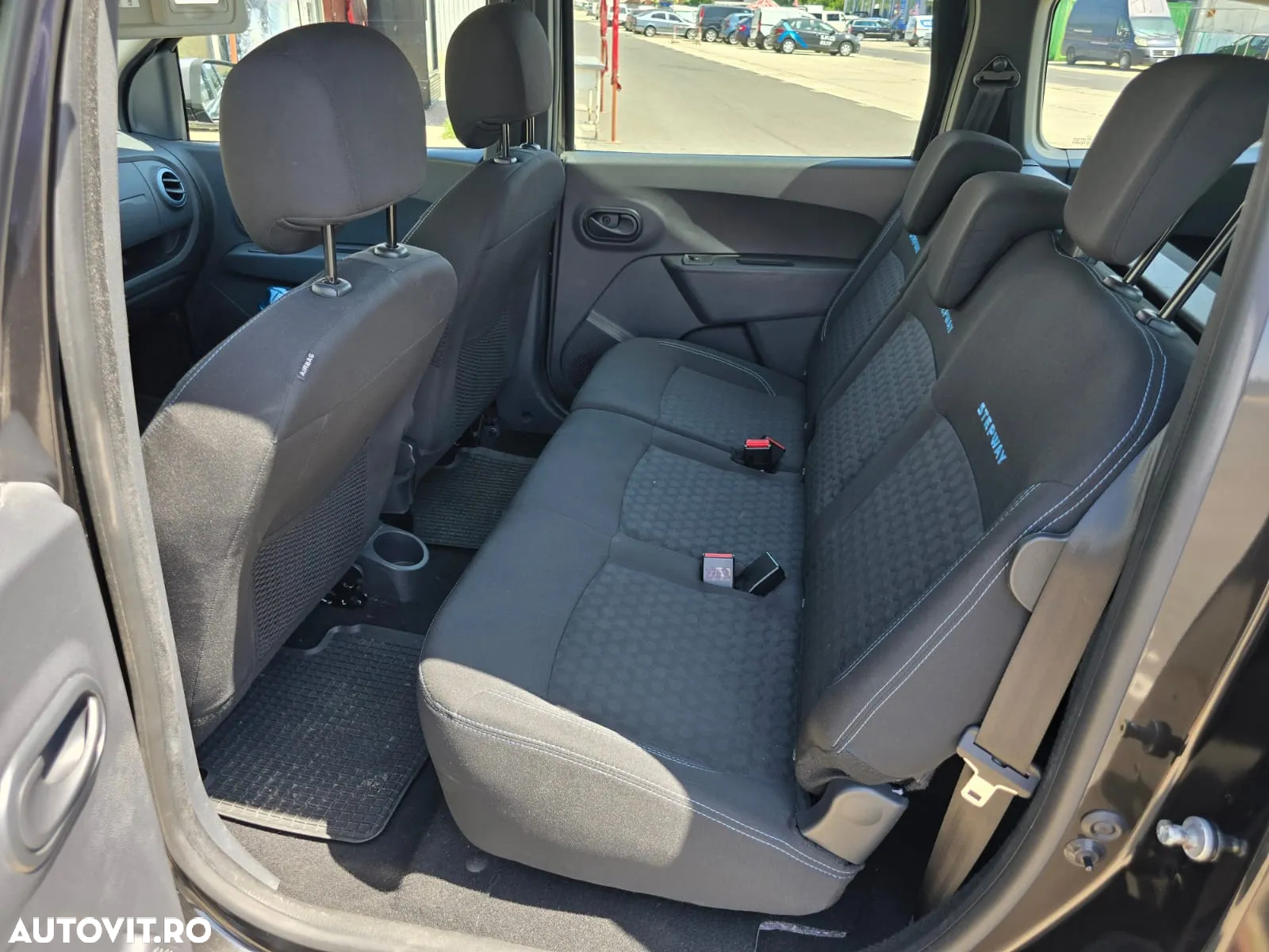 Dacia Lodgy 1.2 TCe 115 CP Stepway - 8