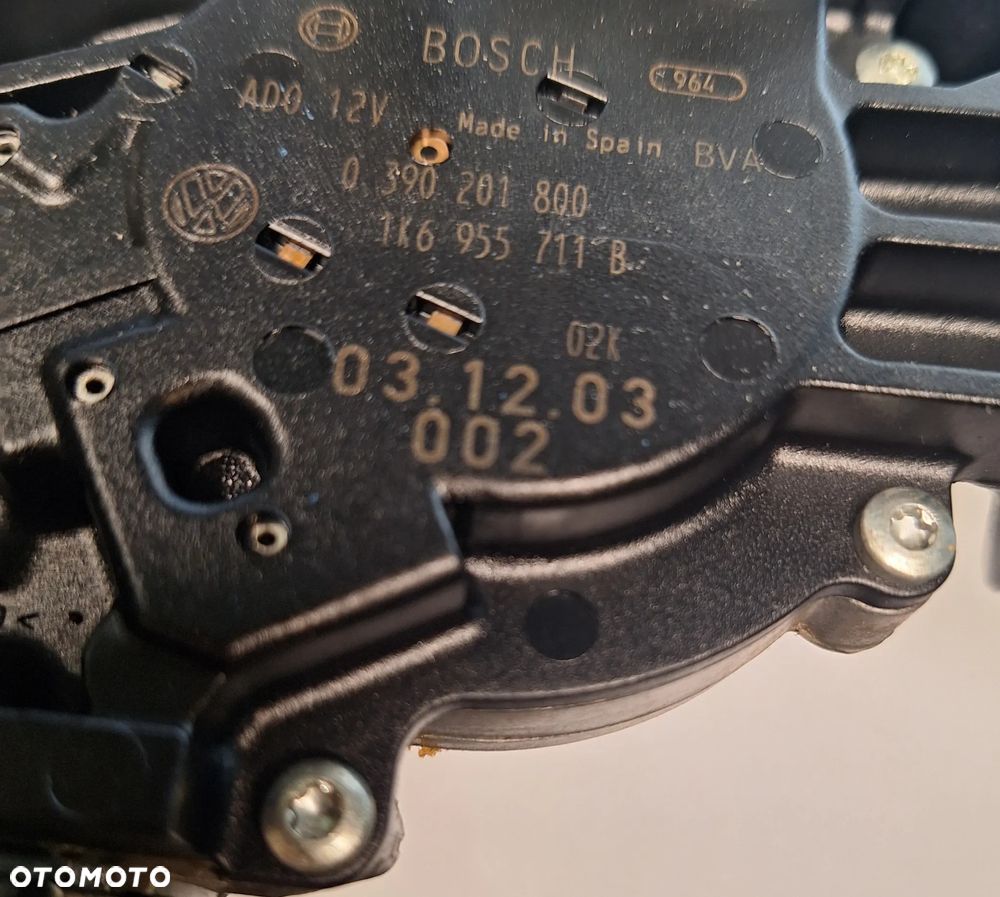 SILNICZEK WYCIERACZEK TYŁ- 1K6955711B- VW GOLF V HATCHBACK - 3