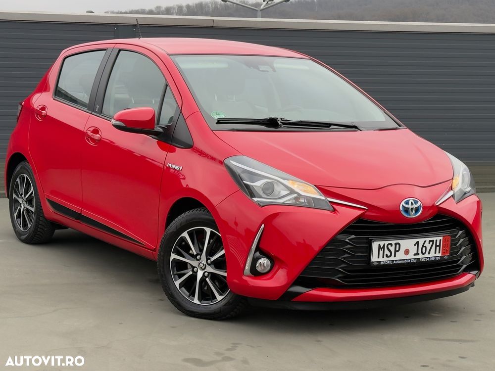 Toyota Yaris Hybrid 1.5 VVT-i Team Deutschland - 13