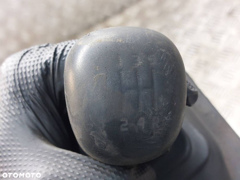 LEWAREK ZMIANY BIEGÓW 5B RENAULT TRAFIC I 89-00 2.5 D - 4