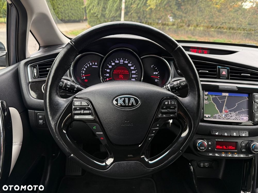 Kia Ceed 1.6 GDI ISG Dream-Team Edition - 20