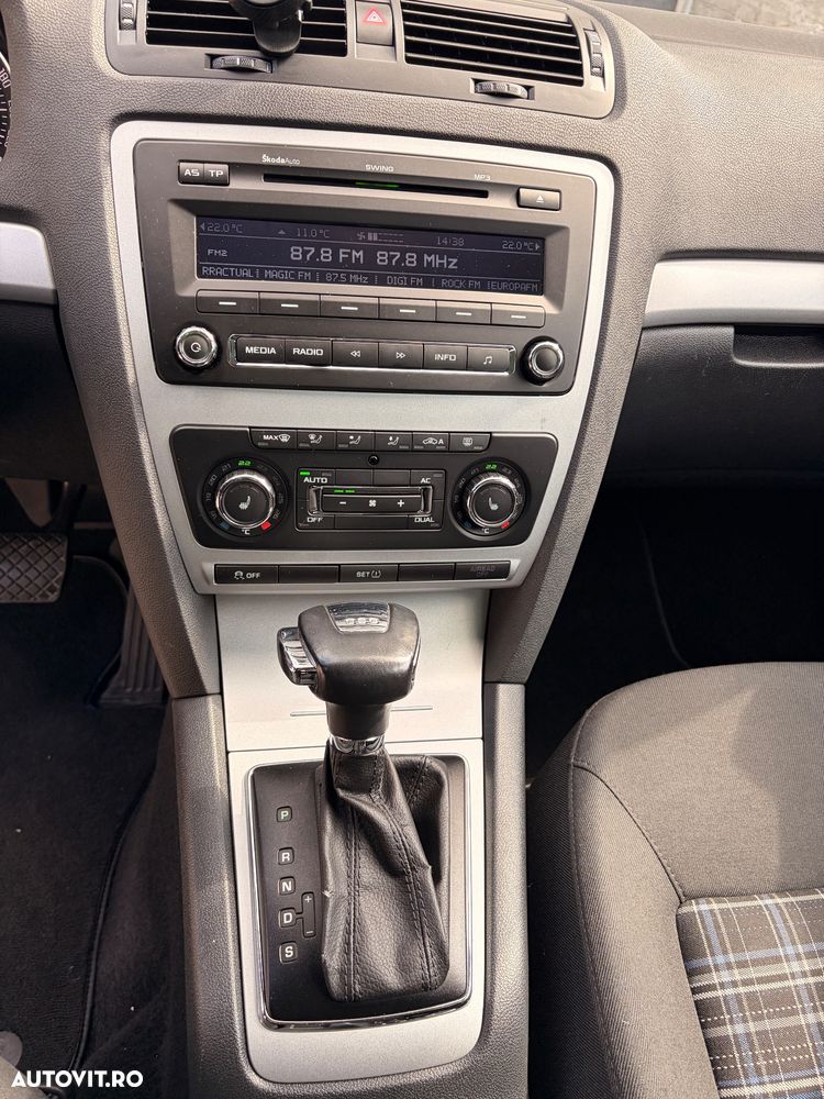 Skoda Octavia 1.2 TSI DSG Elegance - 8