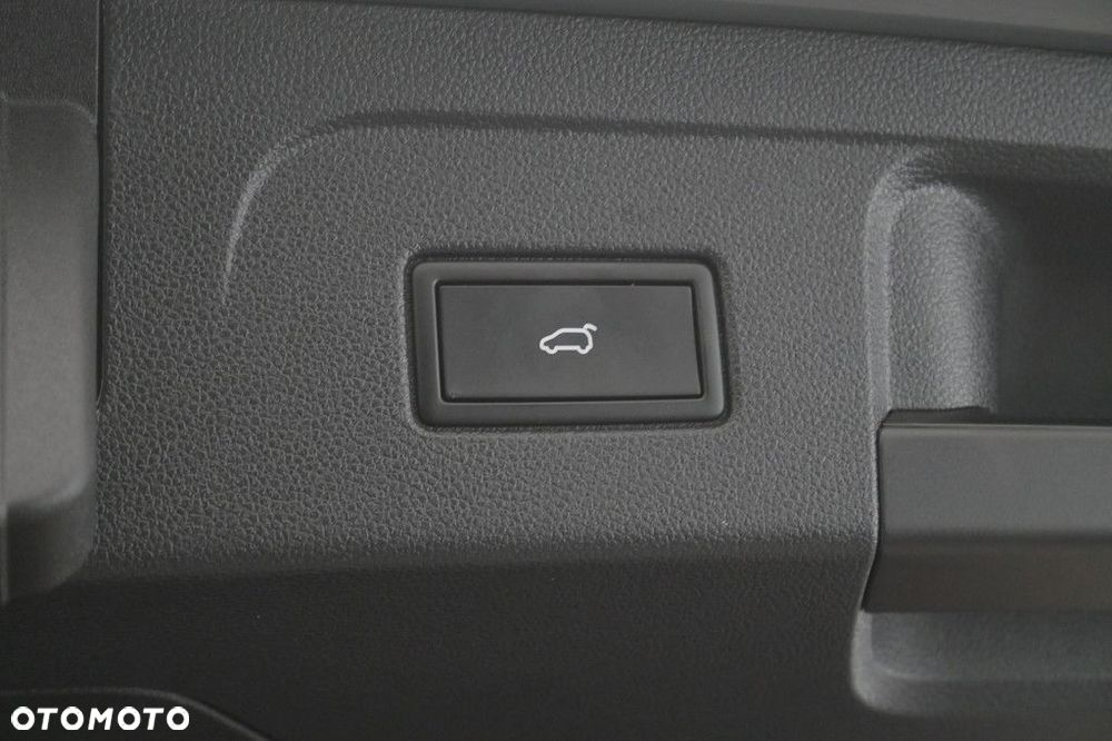 Volkswagen Touran - 17