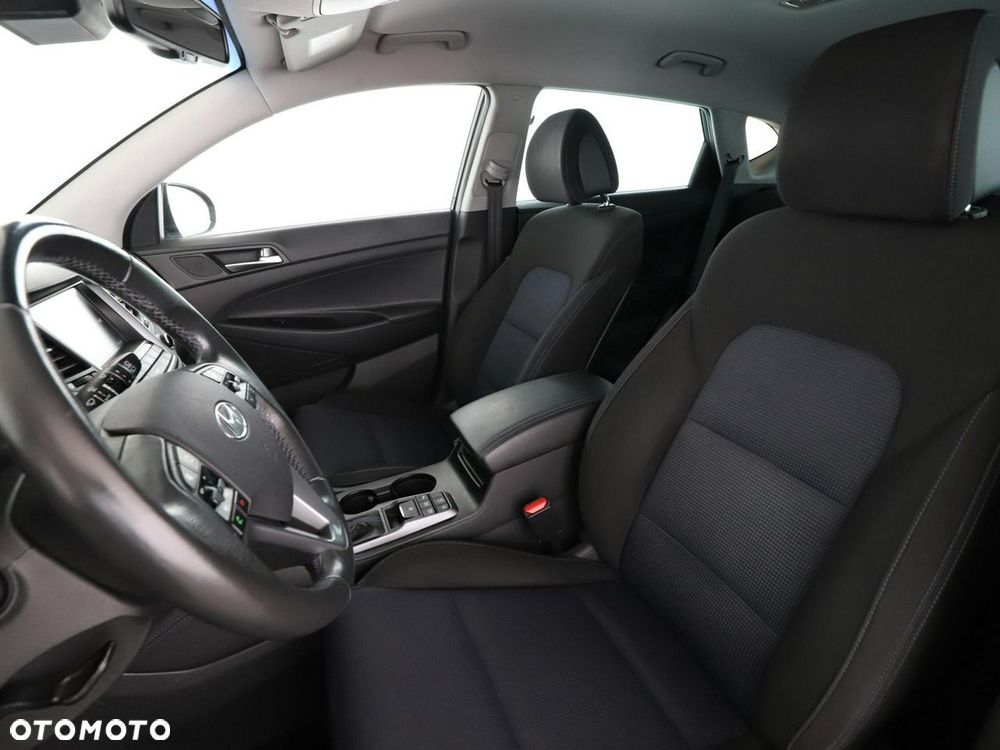 Hyundai Tucson 2.0 CRDi 4WD Automatik Style - 14