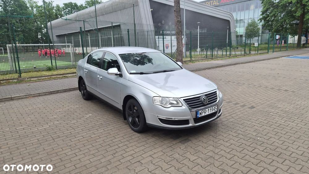 Volkswagen Passat 2.0 TDI Comfortline - 1