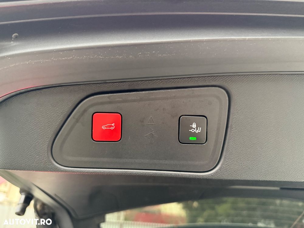 Peugeot 3008 1.6 PureTech S&S EAT8 GT - 19