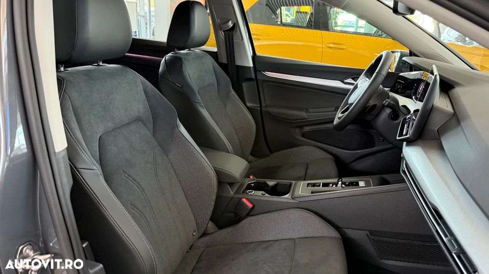 Volkswagen Golf - 6