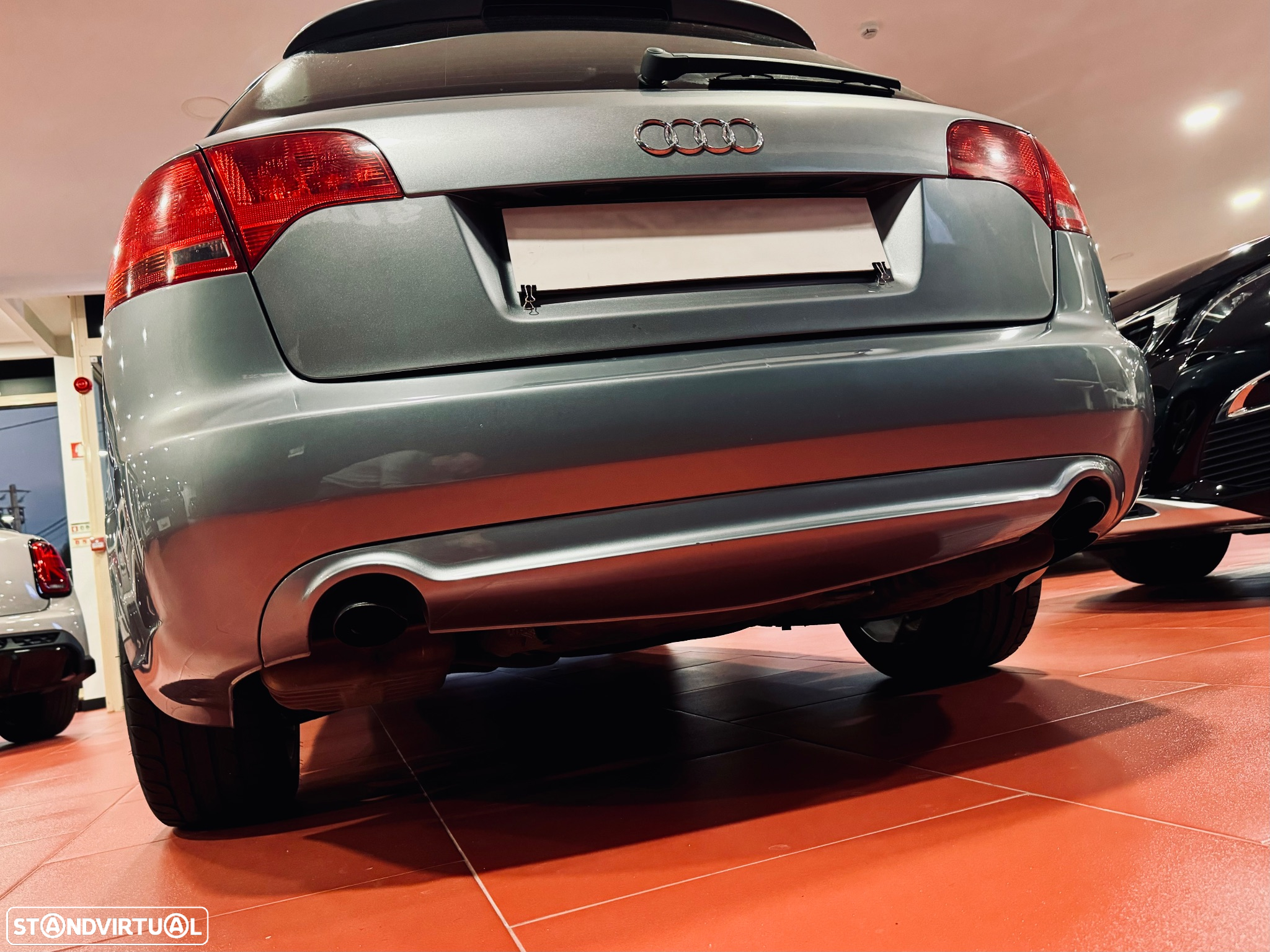 Audi A4 Avant 2.0 TDI S-line - 4
