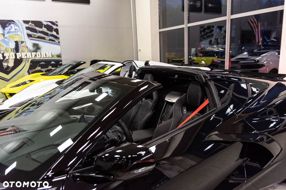 Chevrolet Corvette - 19