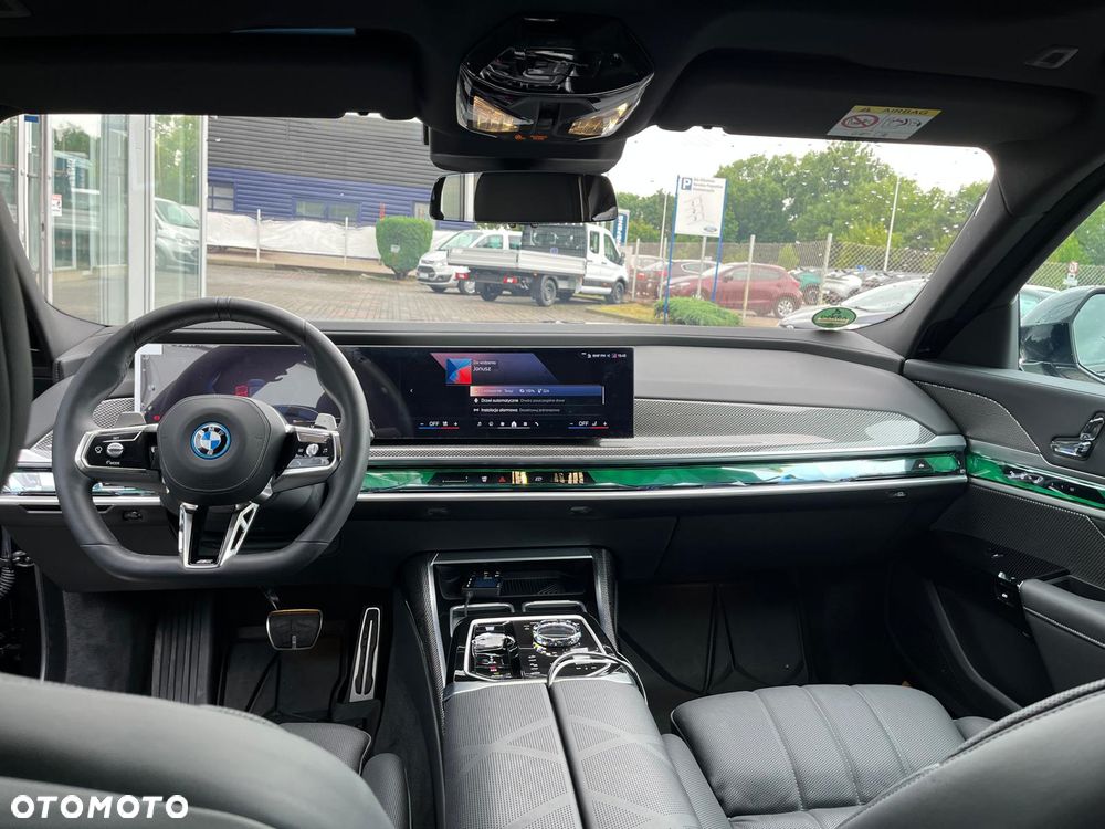 BMW Seria 7 750e PHEV xDrive M Sport sport - 25