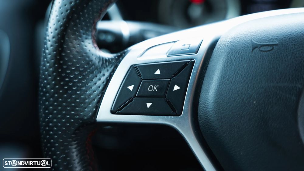 Mercedes-Benz A 200 CDI AMG Line - 27