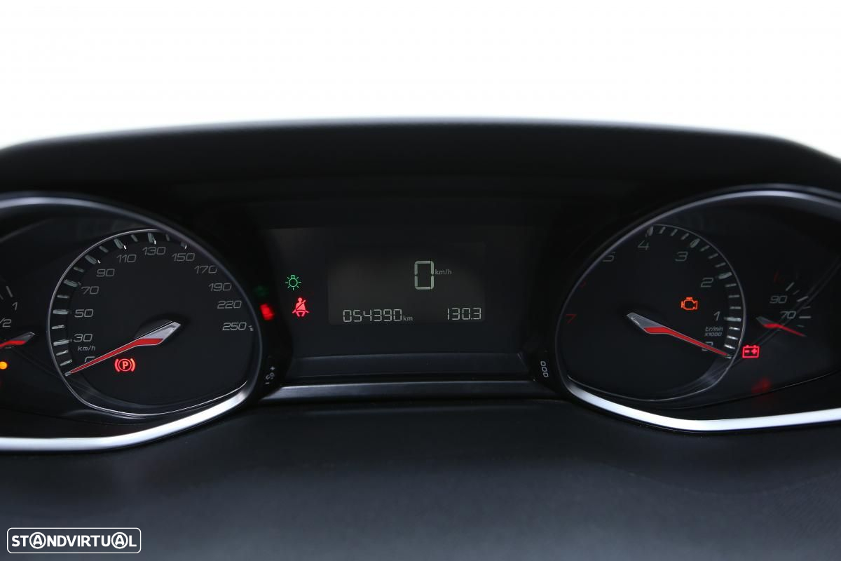 Peugeot 308 SW 1.2 PureTech Allure - 17