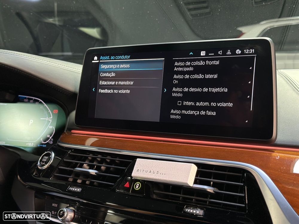 BMW 530 e Pack M - 40