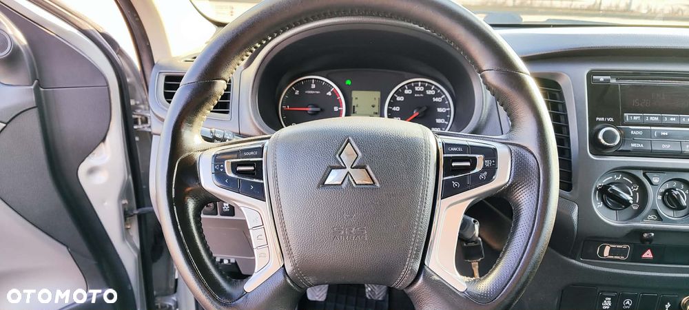 Mitsubishi L200 Pick Up 4x4 S&S Double Cab Basis - 30