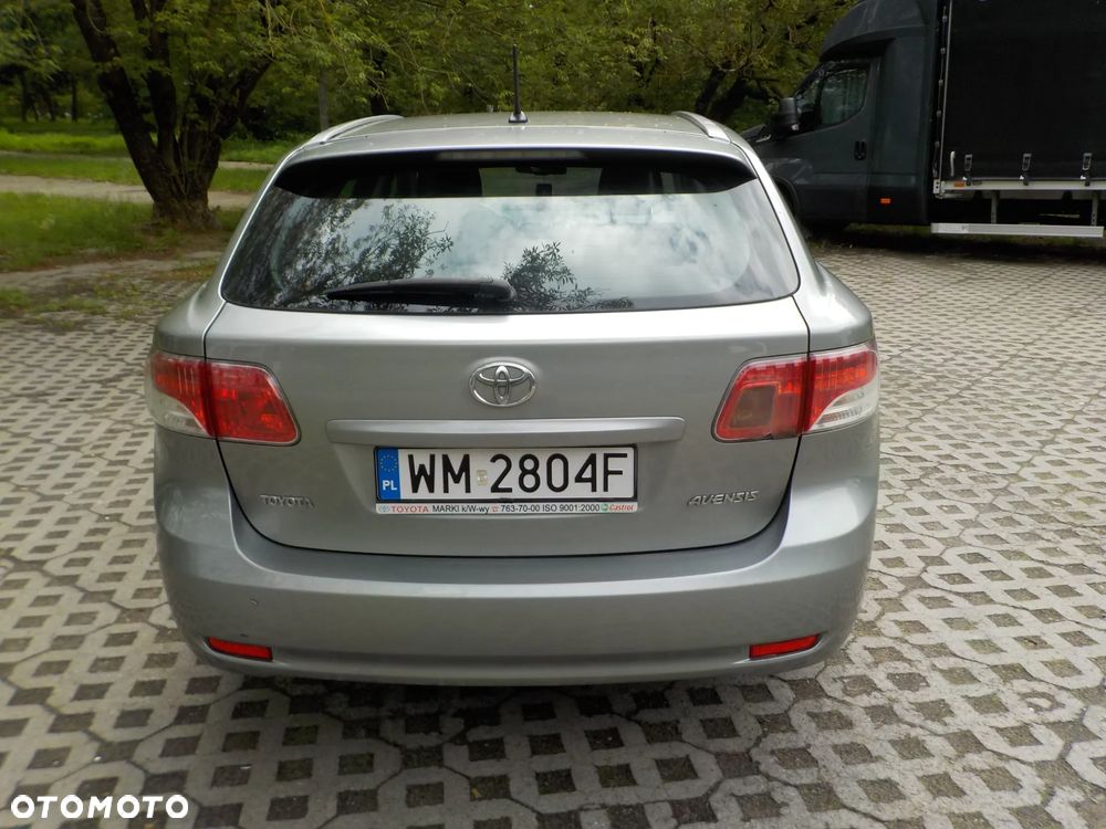 Toyota Avensis 2.0 D-4D Platinium - 4