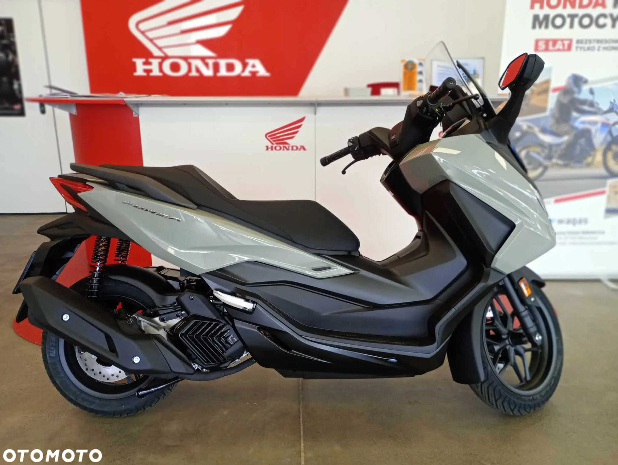 Honda NSS - 9