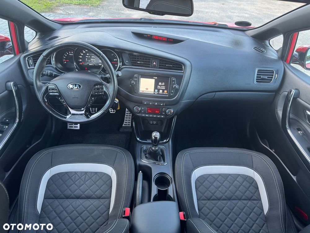 Kia Ceed 1.6 CRDi GT Line - 9