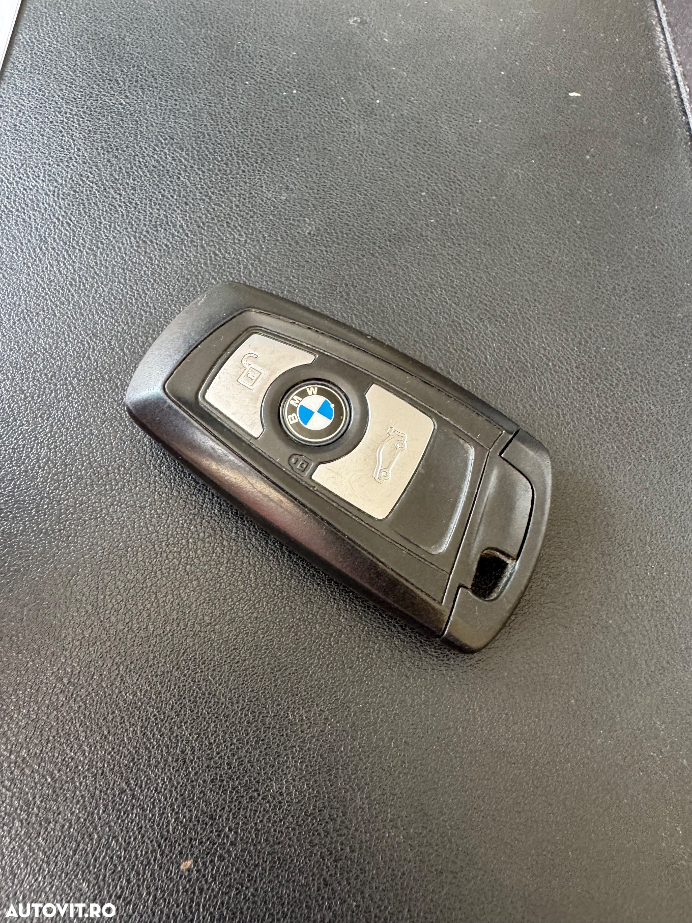 BMW Seria 3 318d - 29