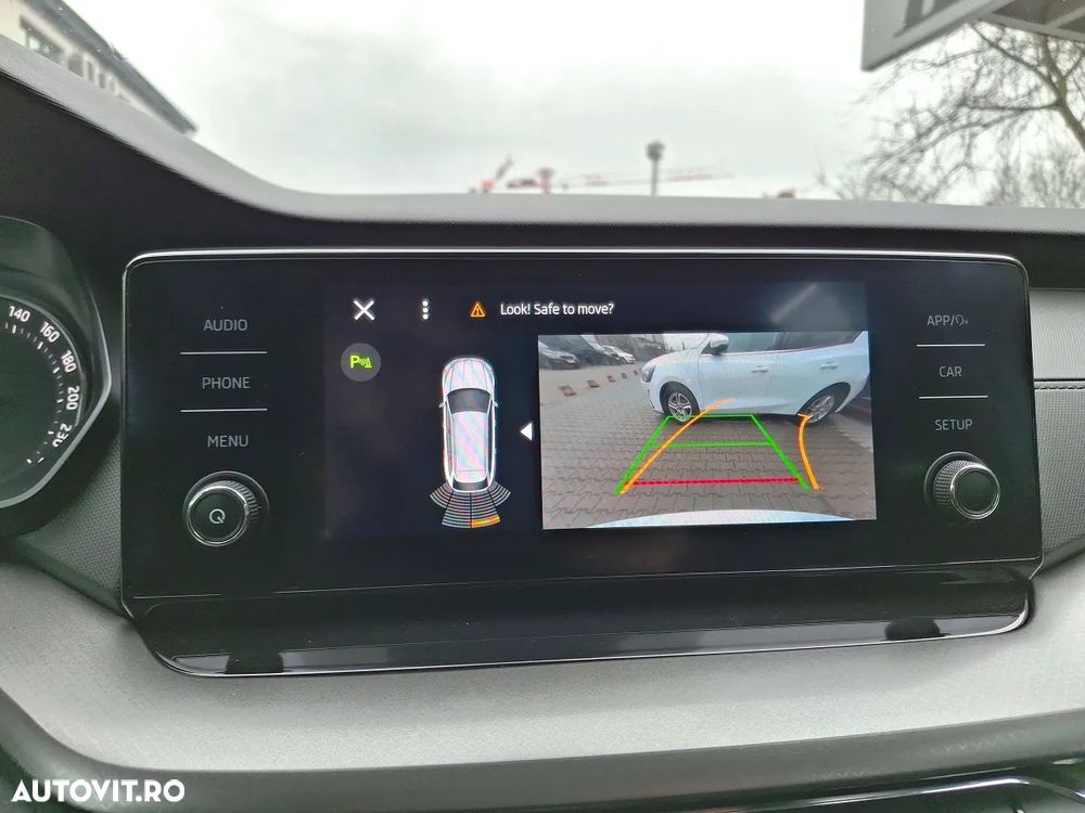 Skoda Octavia Combi 2.0 TDI DSG Ambition - 13