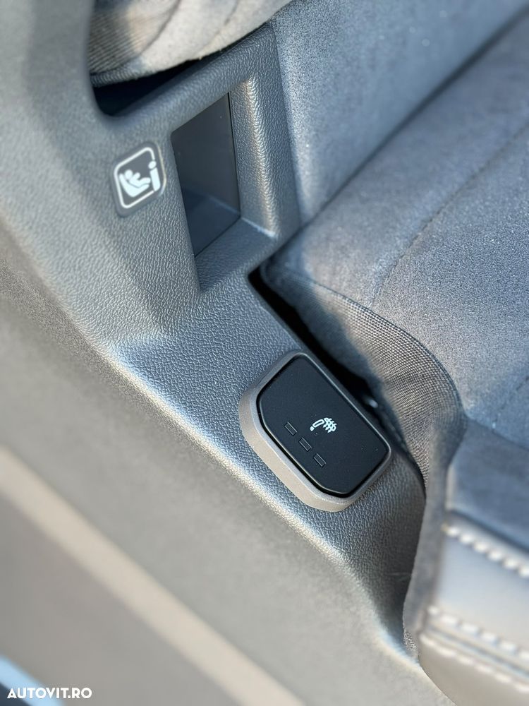 Volkswagen Multivan L 2.0 TDI DSG 110KW Style - 29