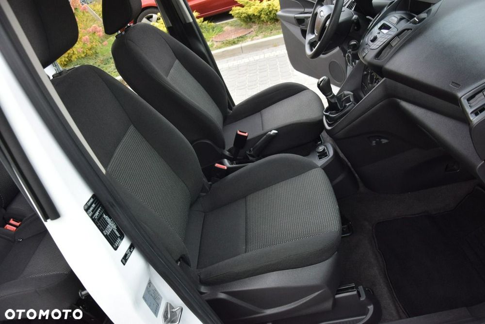 Ford Transit Connect - 37