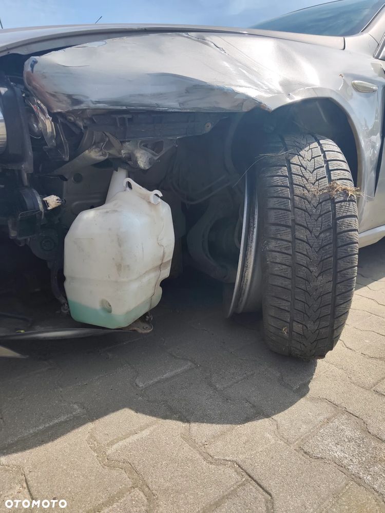 Alfa Romeo 159 2,4  JTDM  diesel na części drzwi szyba klapa lusterko silnik skrzynia fotel itp - 7