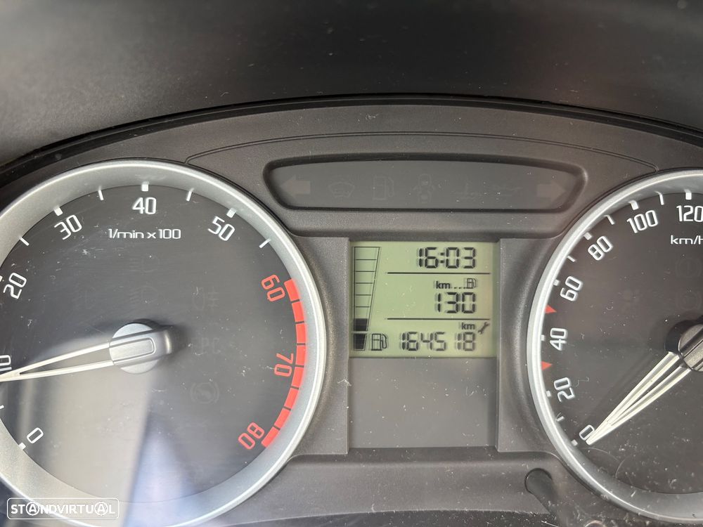 Skoda Fabia Break 1.2 Sport - 32