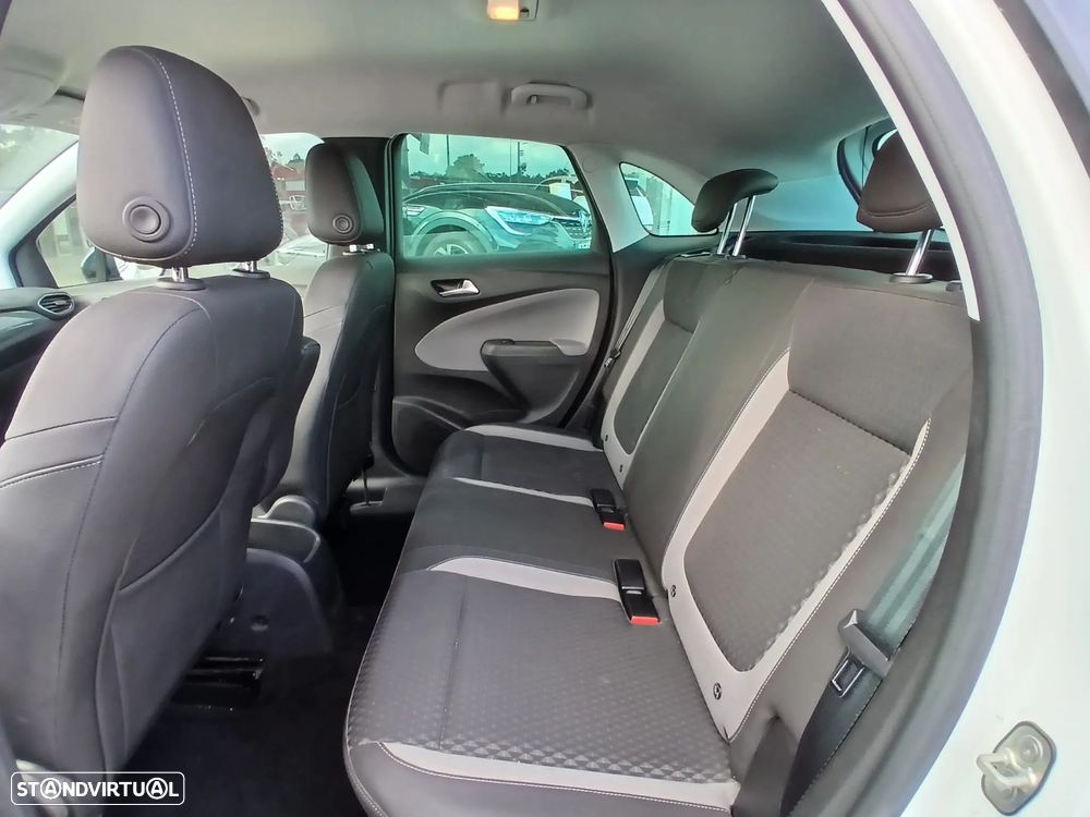 Opel Crossland X 1.2 T Innovation - 18