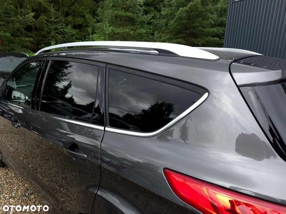 Ford Kuga 2.0 TDCi FWD Titanium - 30