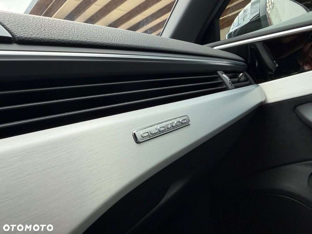 Audi A4 Avant 40 TDI quattro S tronic S line - 33