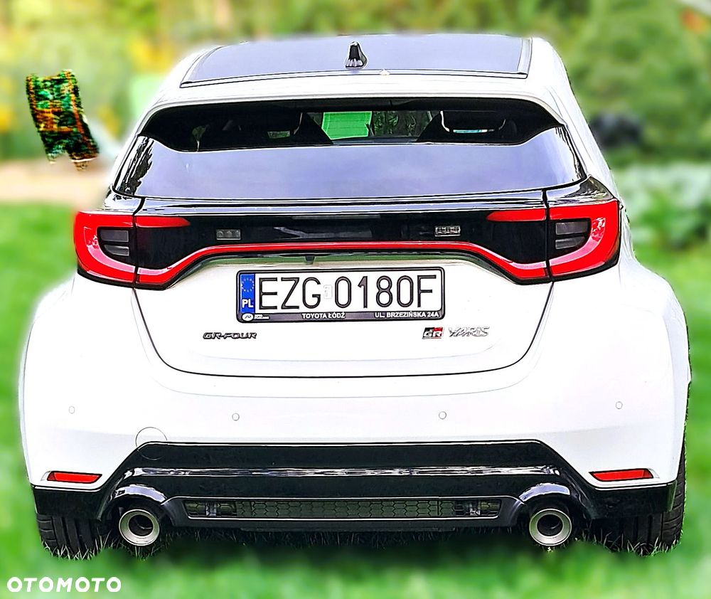 Toyota Yaris - 4