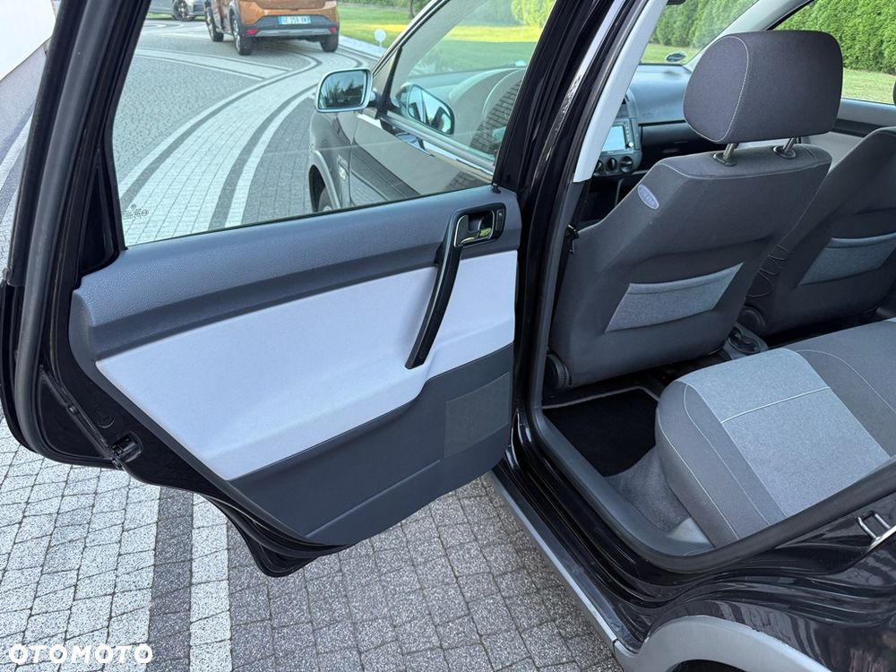 Volkswagen Polo 1.4 16V Fun - 19