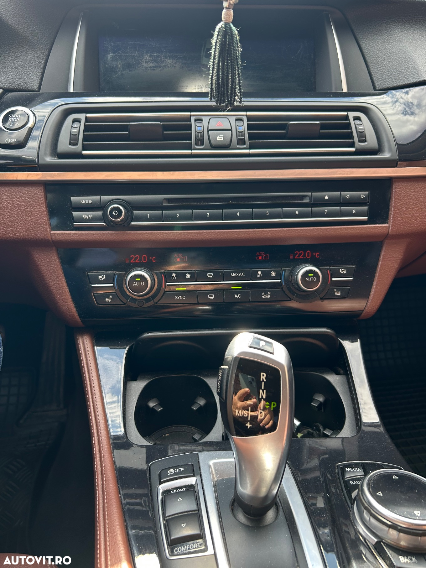 BMW Seria 5 520d xDrive - 7