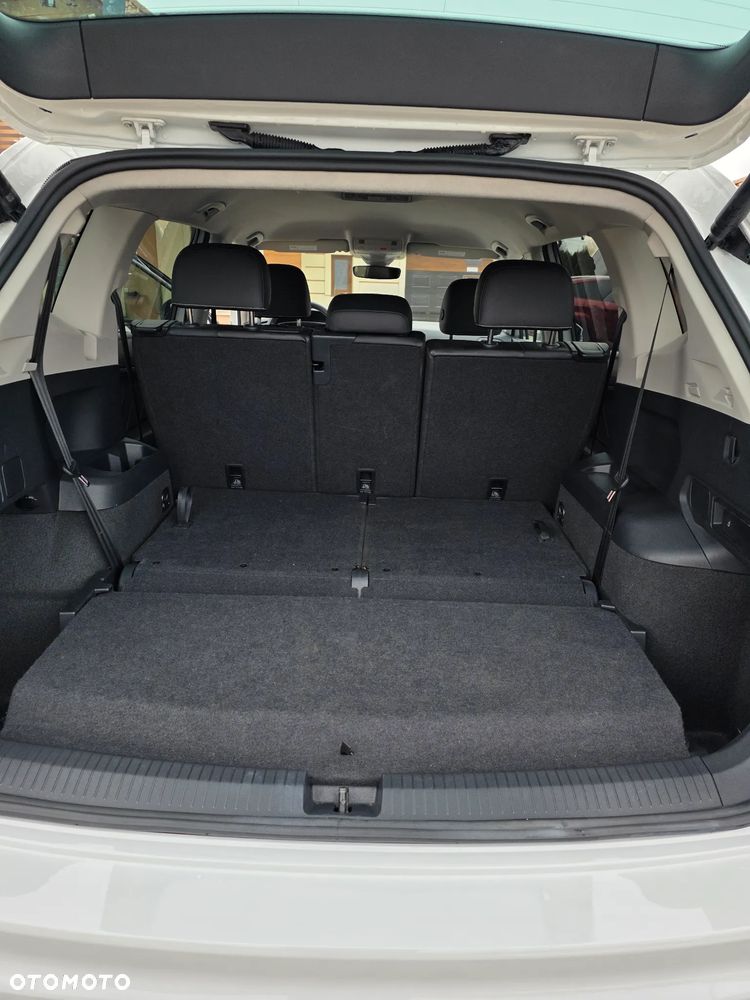Volkswagen Tiguan Allspace - 18