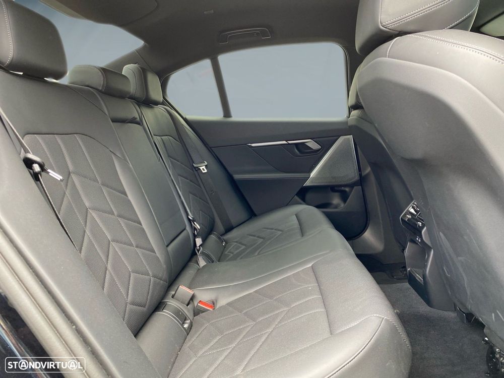 BMW 520 d Pack Desportivo M - 17