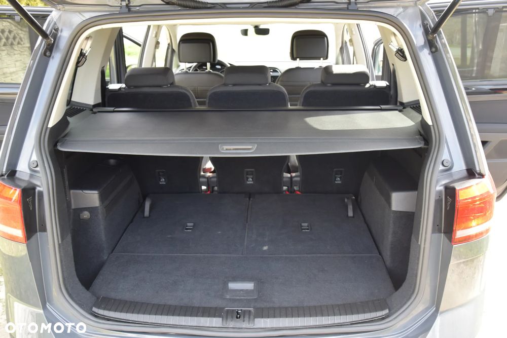 Volkswagen Touran 1.5 TSI ACT OPF DSG Highline - 19