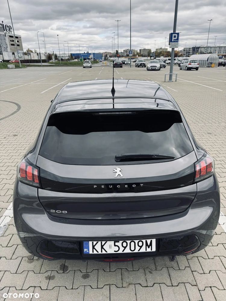 Peugeot 208 - 5