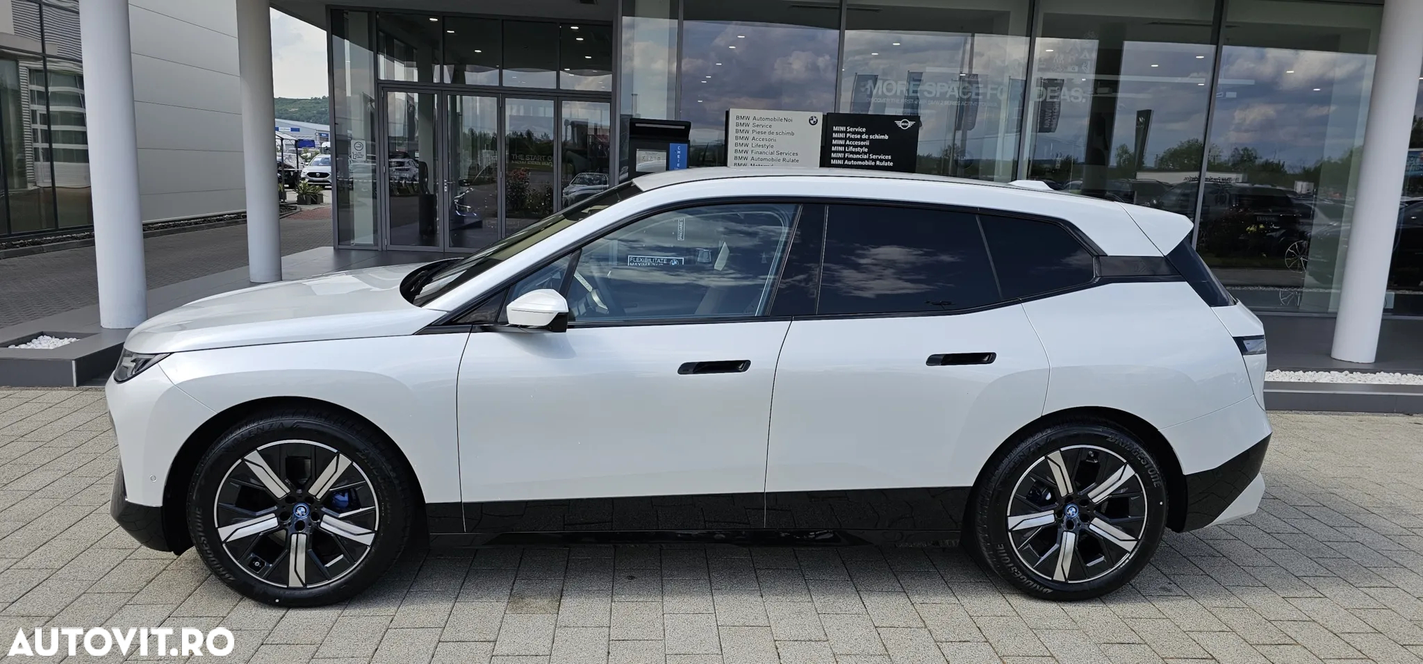 BMW iX xDrive50 - 2