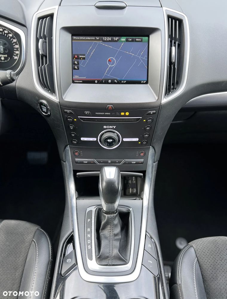 Ford S-Max - 21