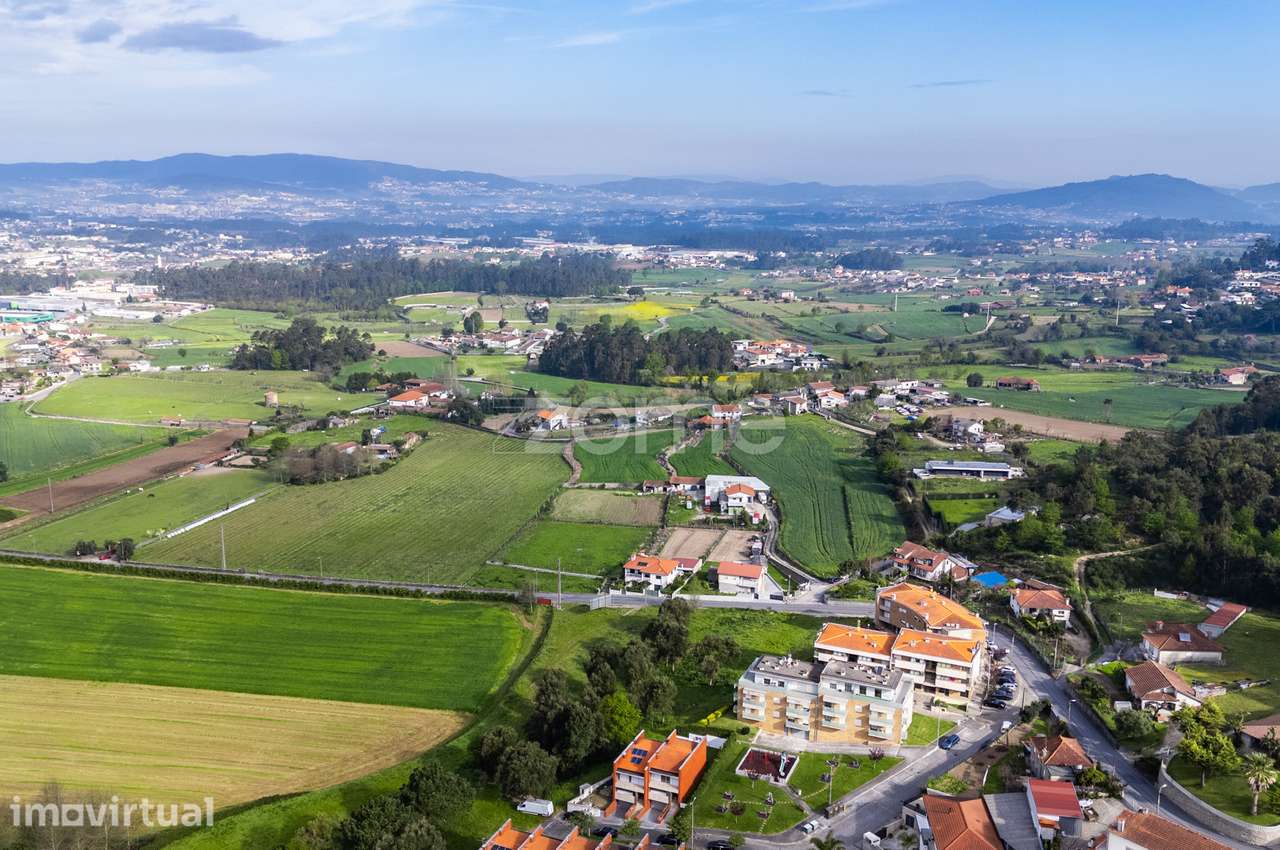 Terreno Urbanizável em Moure, Barcelos. - Grande imagem: 2/20