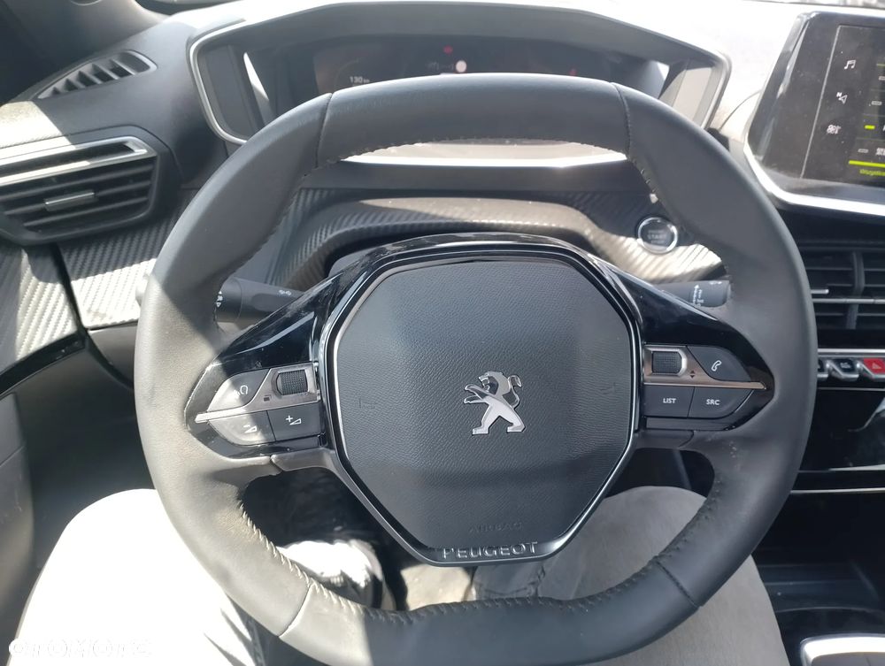 Peugeot 2008 PureTech 130 GT - 3