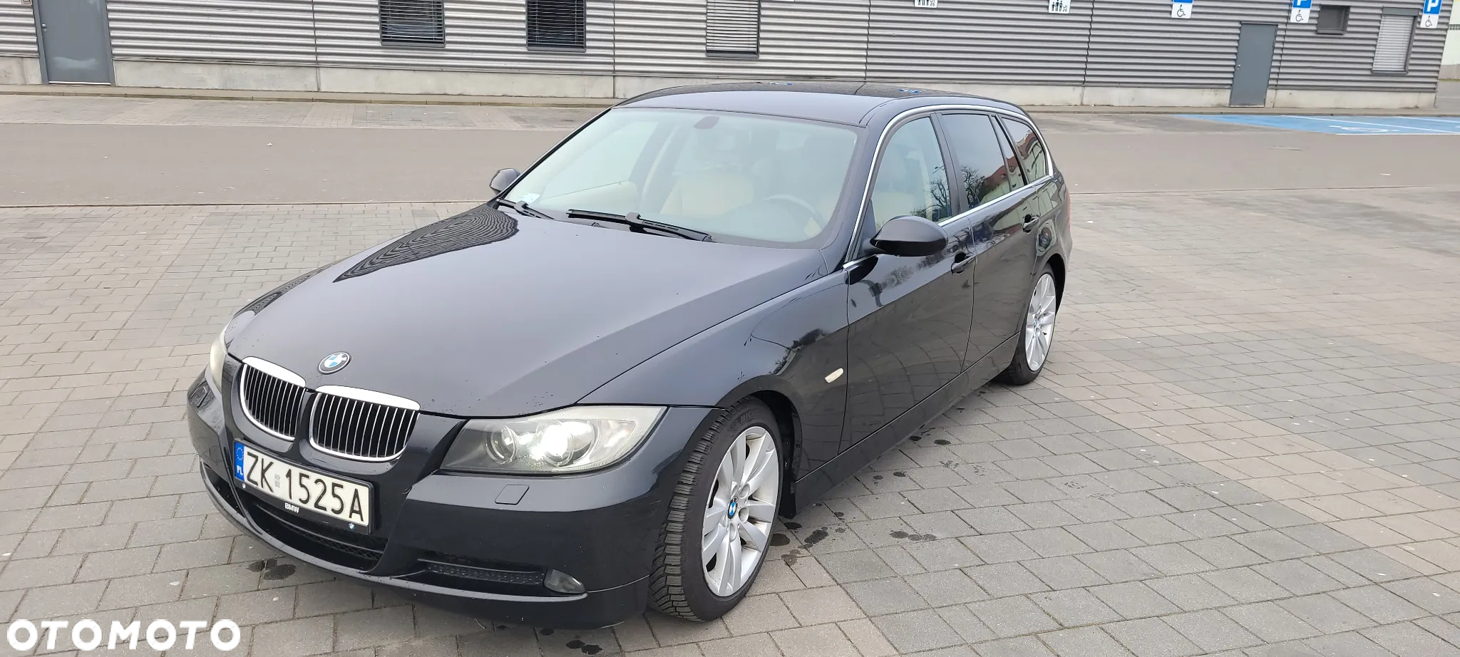 BMW Seria 3 325d DPF Touring - 2