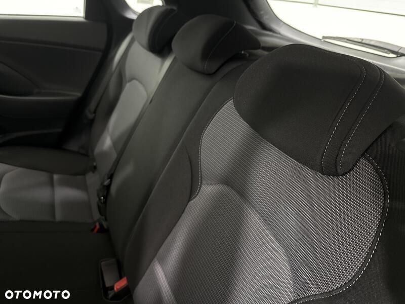 Hyundai i30 1.5 DPI Classic + - 19