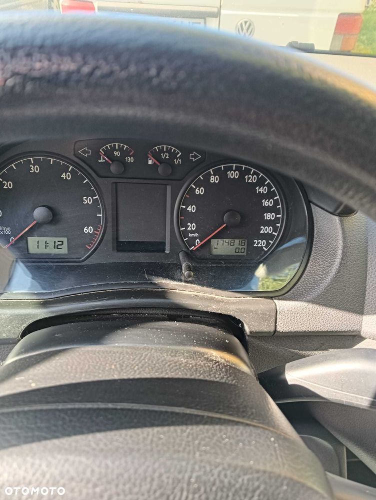 Volkswagen Polo - 6