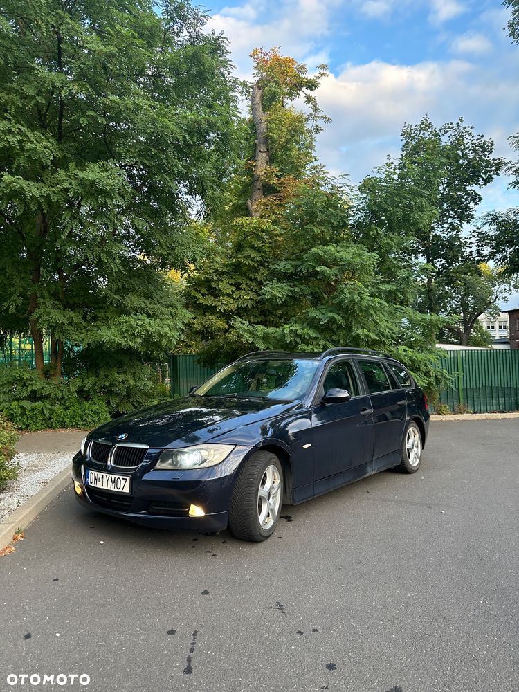 BMW Seria 3 320d - 23