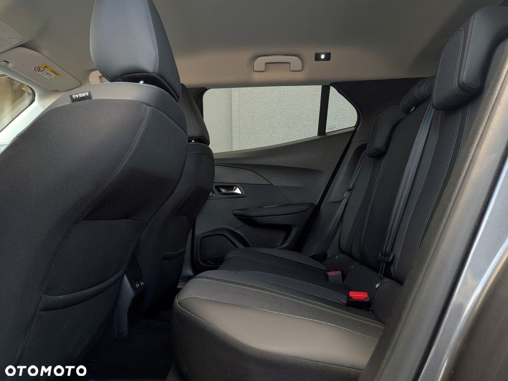 Peugeot 2008 1.2 PureTech Active Pack S&S EAT8 - 11