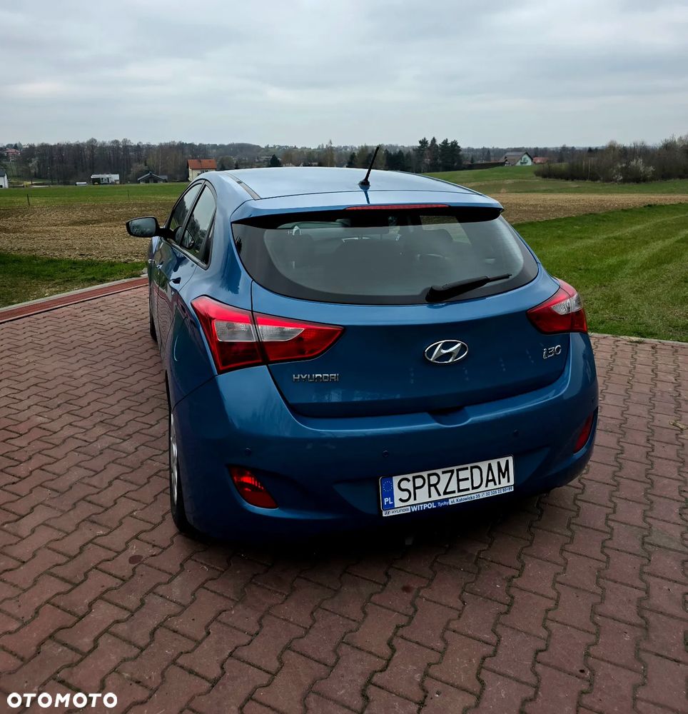 Hyundai i30 1.6 Comfort - 24