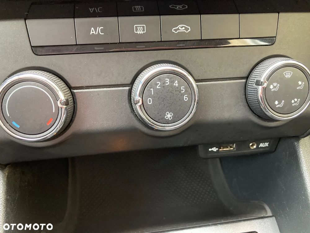 Skoda Octavia 1.4 TSI Ambition - 11